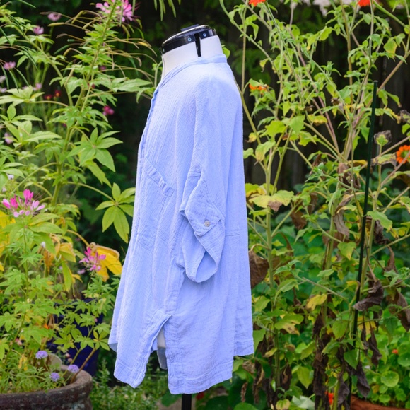 Poetry Linen Crinkle Cool Short Sleeve Button front Powder Blue Blouse - Picture 3 of 6